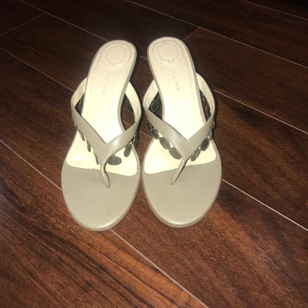 Casual Corner Dangling Coins sandal sz9